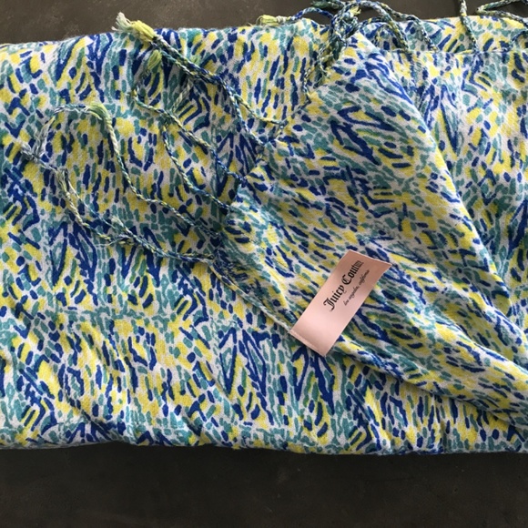 JUICY COUTURE Fashion Scarf - Picture 2 of 2
